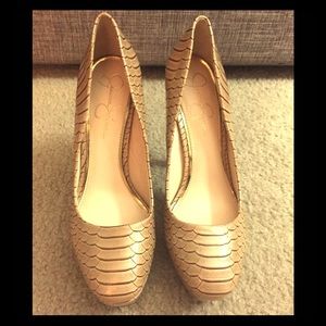 Jessica Simpson Beige Feaux snake skin heels
